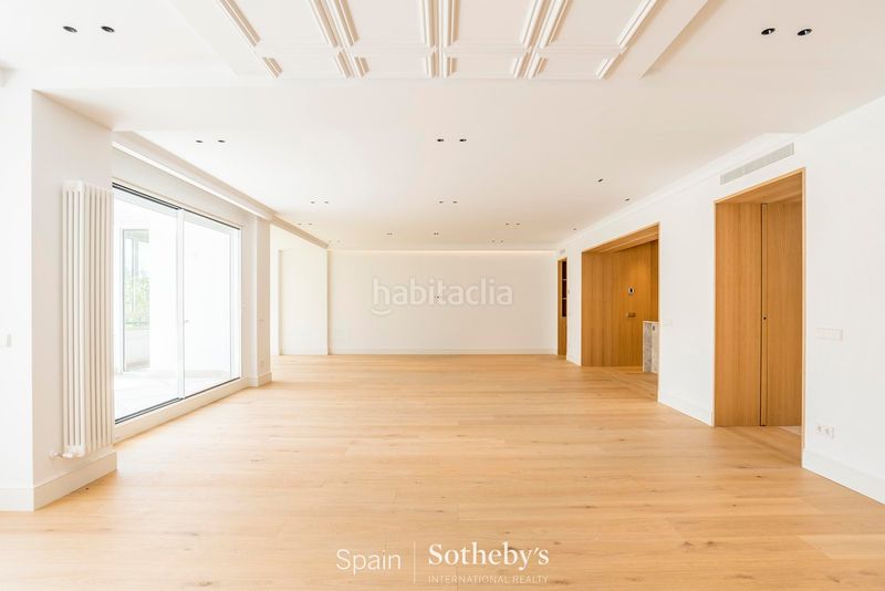 Foto 2bd8c093-ec9d-4080-b086-1f561eb07dc4. Apartament amb calefacció aparcament a El Viso Madrid