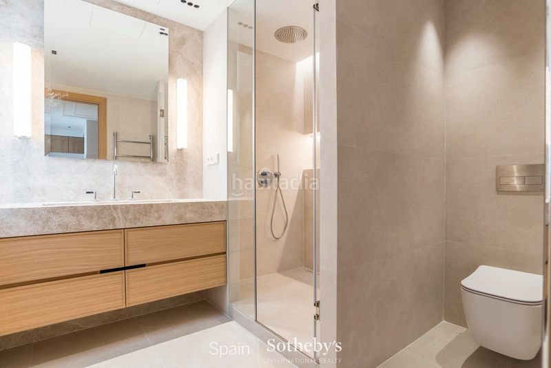 Foto 45e103a8-f398-449e-b037-fbb9206152bb. Apartament amb calefacció aparcament a El Viso Madrid