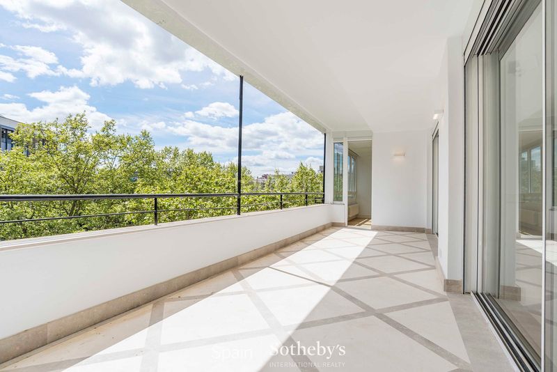 Foto 4f60f57a-2545-4240-9430-d0426dabf66a. Apartament amb calefacció aparcament a El Viso Madrid