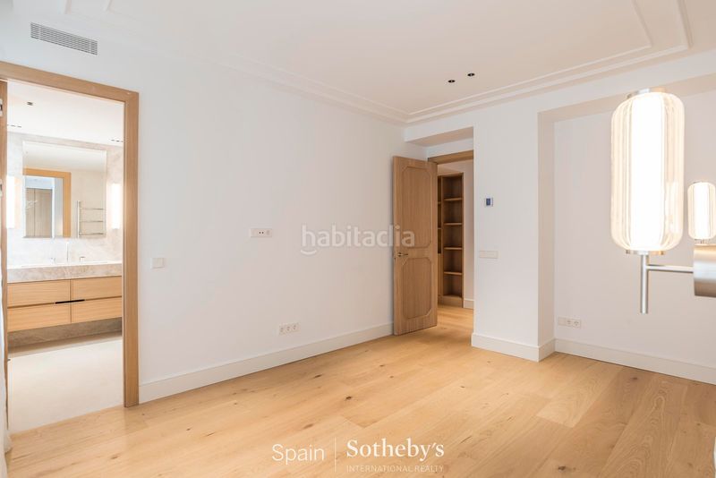 Foto 52ae8911-6a23-476d-b92d-69355ddbd1ed. Apartament amb calefacció aparcament a El Viso Madrid