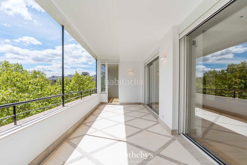 Foto 7ba66a5c-7627-48b8-a5a2-25a859e255d1. Apartament amb calefacció aparcament a El Viso Madrid