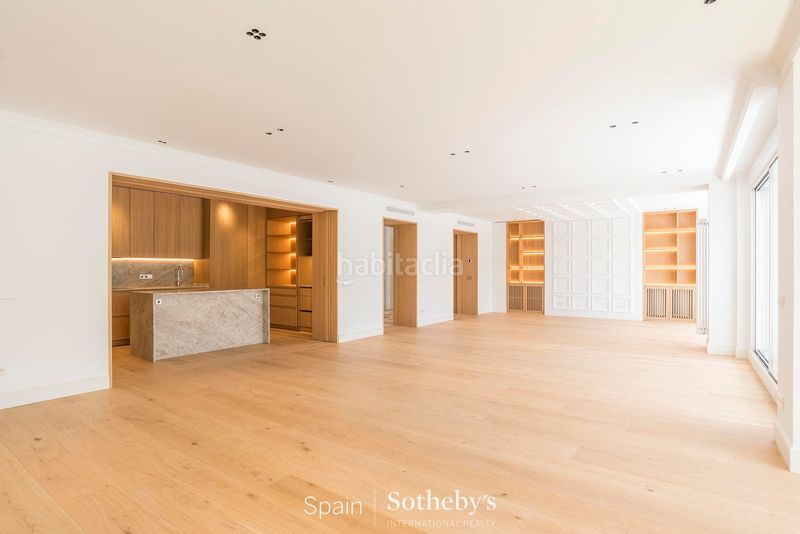 Foto 93ab69c7-c4af-4695-8171-f993c8d94fd9. Apartament amb calefacció aparcament a El Viso Madrid