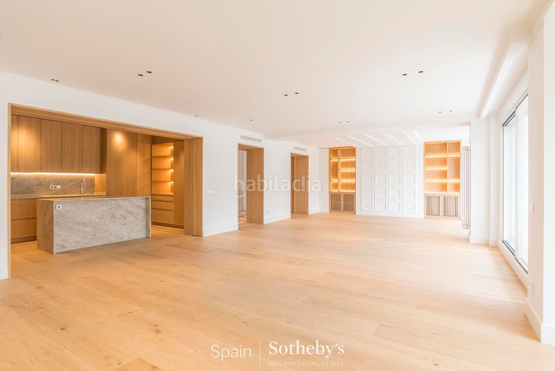 Foto ee0a025f-ac19-4e00-9e61-da1f4cd8d5b8. Apartament amb calefacció aparcament a El Viso Madrid