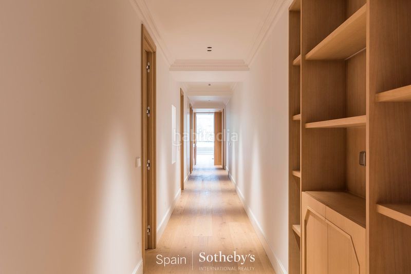 Foto fd4c082f-7a10-488f-88b3-3749debd20b6. Apartament amb calefacció aparcament a El Viso Madrid