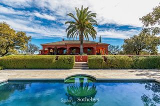 Terreno residenziale  Calle monroy. Dehesa los cuartos finca en extremadura de 217 hectareas