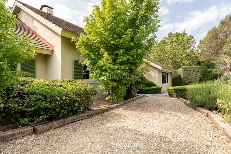 Foto 86f5dcf1-3074-49d9-87a5-da202256e95d. Haus mit parking pool in Las Lomas Boadilla del Monte