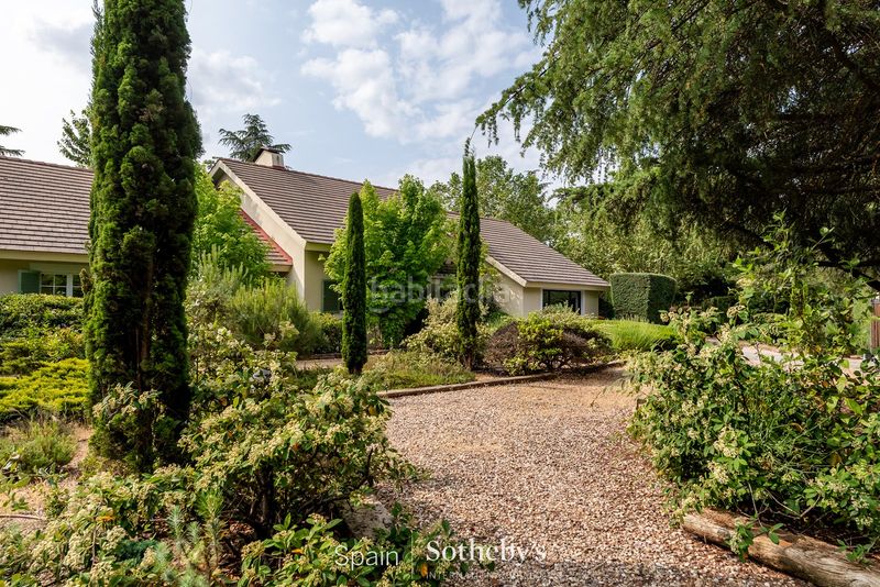 Foto 975bfc94-765c-4f32-a67b-fdbce48d205e. Haus mit parking pool in Las Lomas Boadilla del Monte