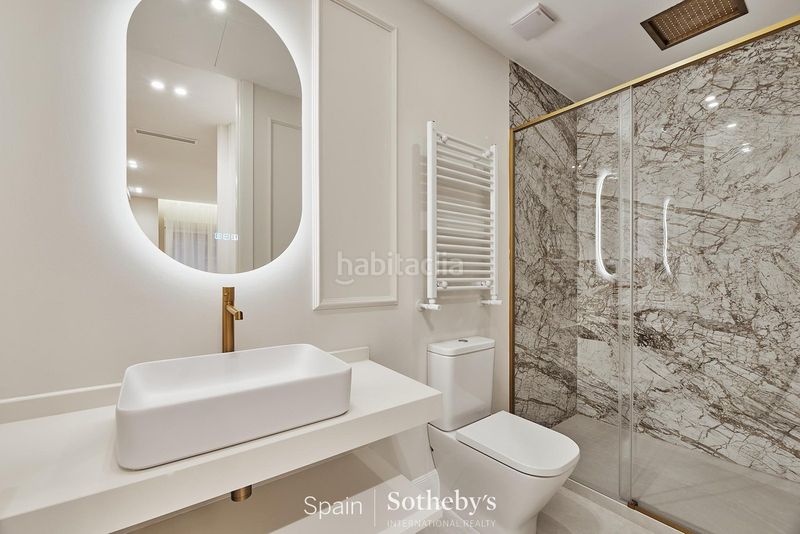 Foto d783fd1d-95da-4515-90a8-2bdc0d37bae6. Apartament amb calefacció a Castellana Madrid