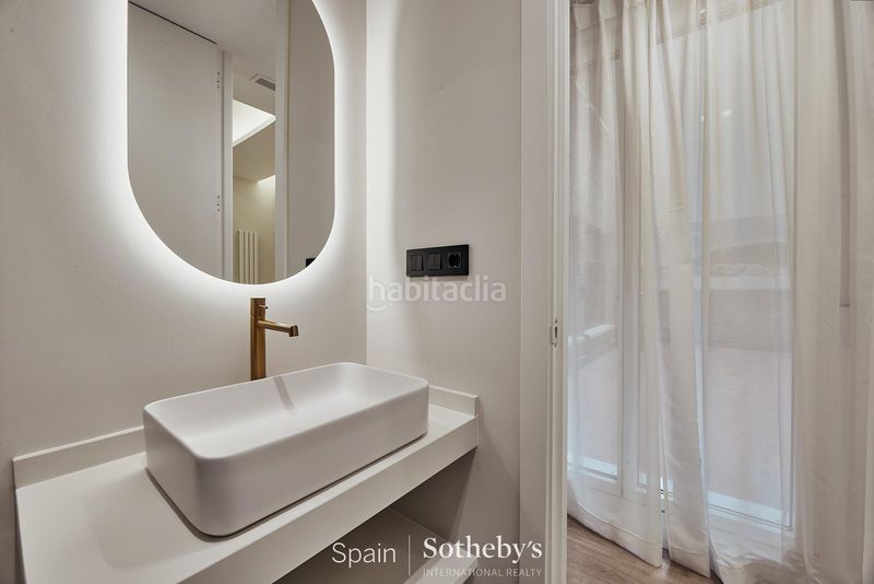 Foto e00236dc-49fb-4e1e-a306-fb9a472df173. Apartament amb calefacció a Castellana Madrid