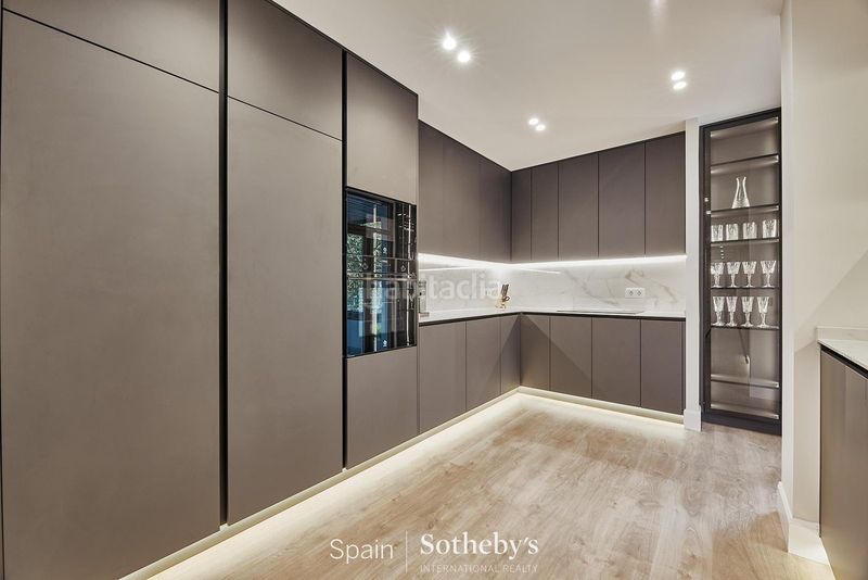 Foto f35f16ce-e9ad-45ce-94bb-0cdc064bda57. Apartament amb calefacció a Castellana Madrid