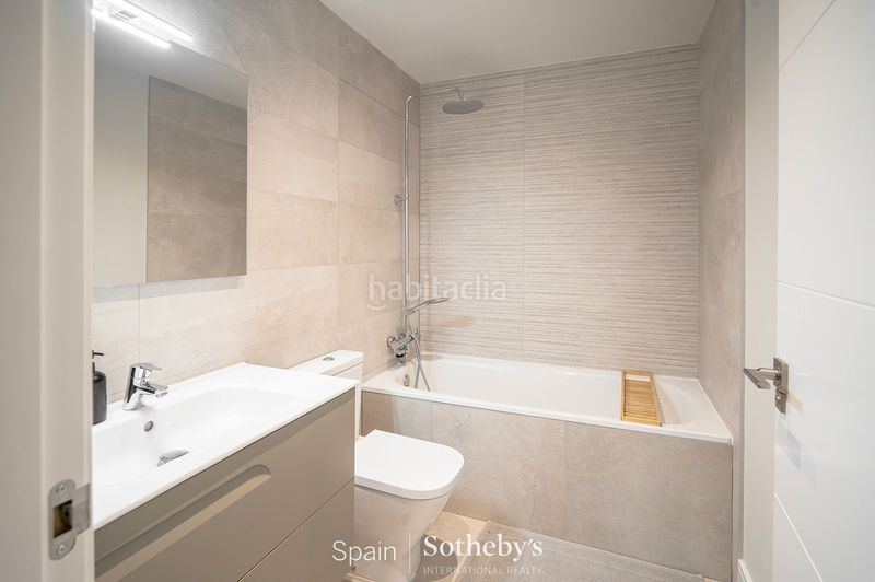 Foto 182014b6-fa7f-44a8-8a9d-821dad25299b. Apartament amb calefacció aparcament piscina a Yucatán-La Cornisa Rozas de Madrid (Las)