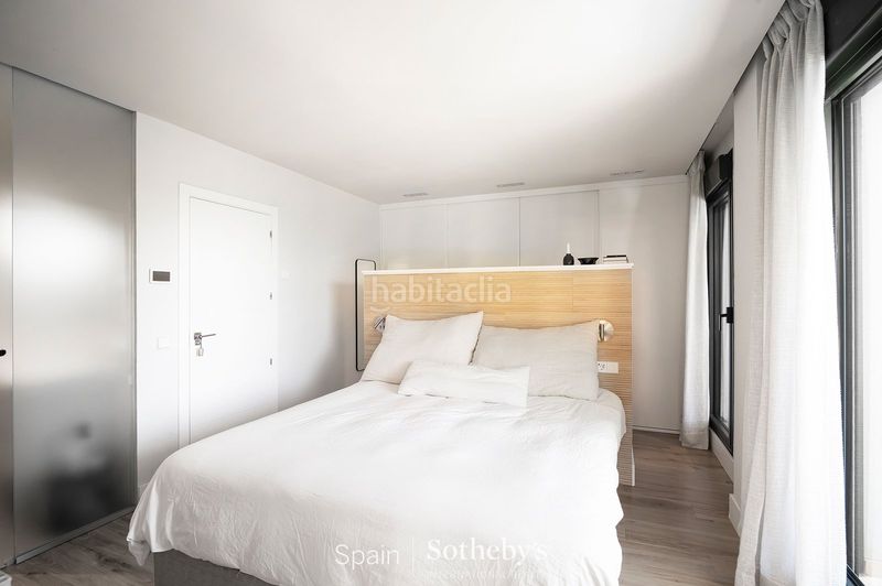 Foto b7a5bd55-04a7-4352-9570-dcd14c9f98e2. Apartament amb calefacció aparcament piscina a Yucatán-La Cornisa Rozas de Madrid (Las)
