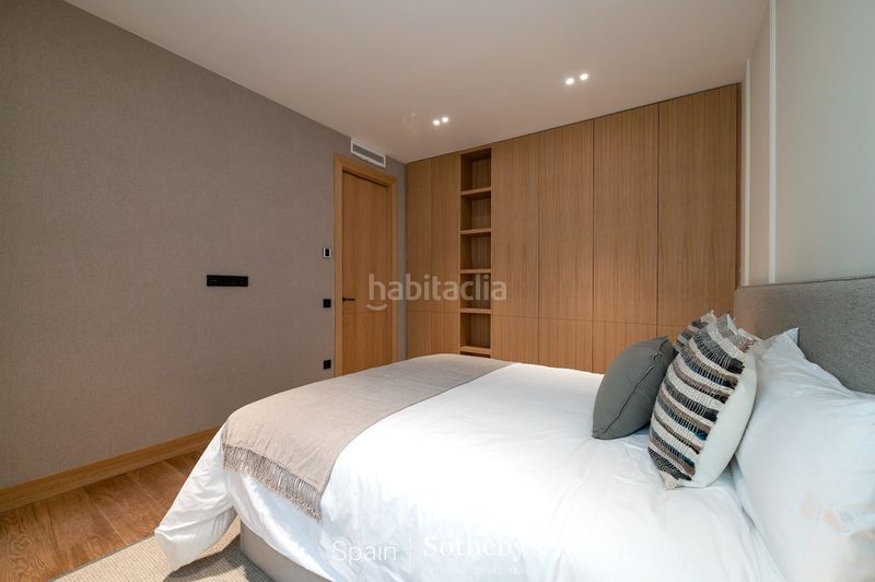 Foto 36b76878-0a8e-4c1c-bc72-eb6453e7d74b. Apartament amb calefacció aparcament a Castellana Madrid