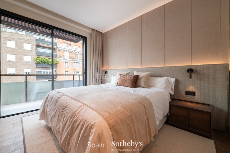 Foto 47847ba9-f04c-46f0-8d63-838f04c06bc9. Apartament amb calefacció aparcament a Castellana Madrid