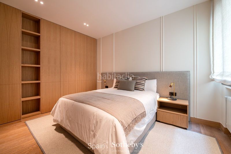 Foto be7536d6-027f-44a9-b75b-2c7d88871b6a. Apartament amb calefacció aparcament a Castellana Madrid