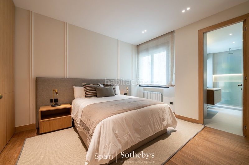 Foto f8a87b66-82f5-4734-9902-501c51530221. Apartament amb calefacció aparcament a Castellana Madrid