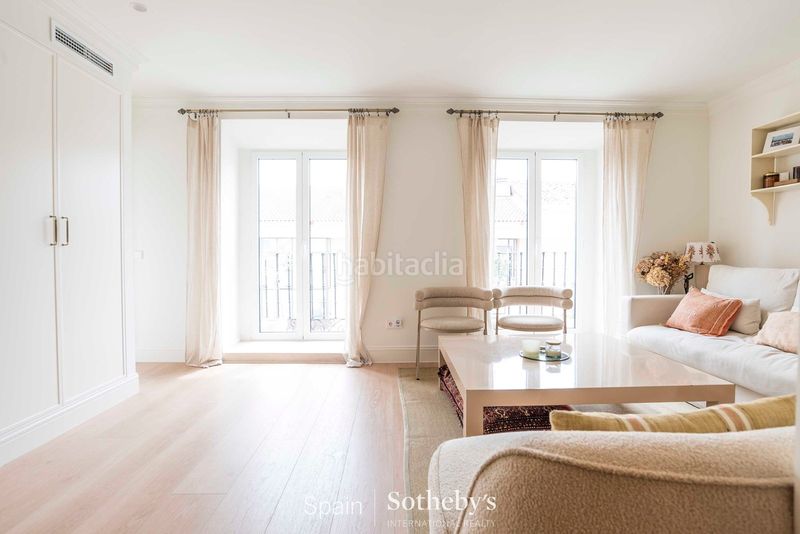 Foto 00a7df15-c9ee-49f2-a2b5-fc119fcf9cfc. Apartament amb calefacció aparcament a Universidad-Malasaña Madrid