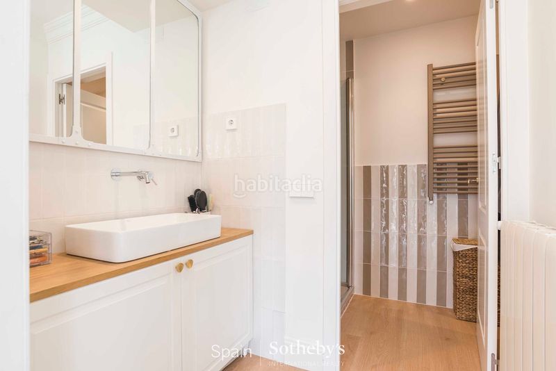 Foto cb382036-5c3e-405b-bfaa-e9fc807910bc. Apartament amb calefacció aparcament a Universidad-Malasaña Madrid