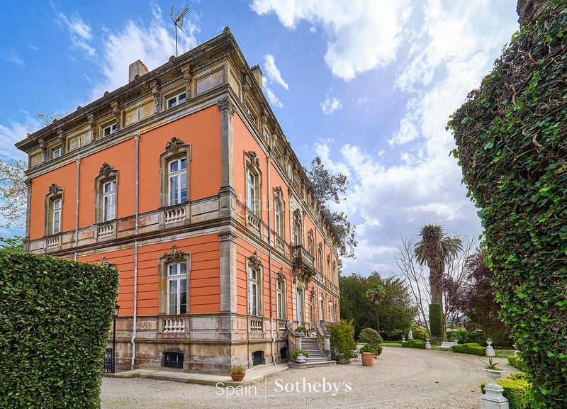 Foto 3d5ccc53-ef13-4602-9dd9-e8e4d5b21faa. Casa amb calefacció aparcament a Somió Gijón
