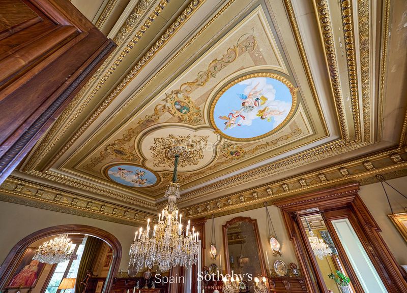 Foto c9dda743-d3a4-437d-8411-2e54d6d753f2. Casa amb calefacció aparcament a Somió Gijón