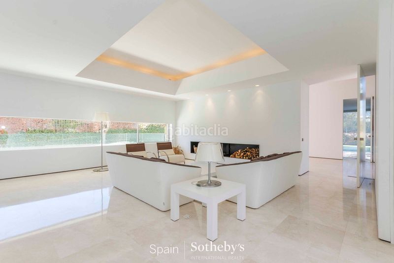Foto 4b8661f0-ef63-4437-8904-16e353506066. Casa amb calefacció aparcament piscina a La Florida - El Plantío Madrid