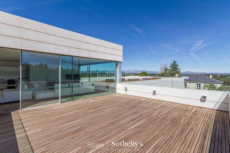 Foto 576de1f1-d5d6-4db6-9604-630b110ebebe. Casa amb calefacció aparcament piscina a La Florida - El Plantío Madrid