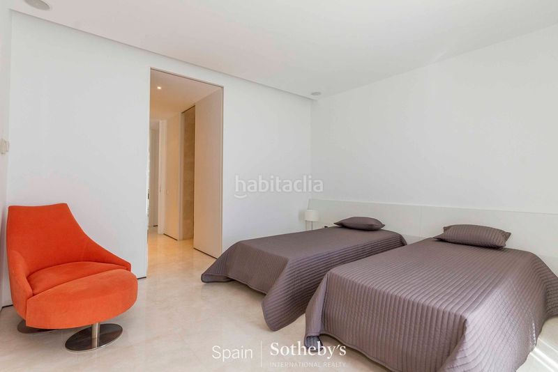 Foto a27ce235-7943-40dd-b25a-4da37fefac4c. Casa amb calefacció aparcament piscina a La Florida - El Plantío Madrid