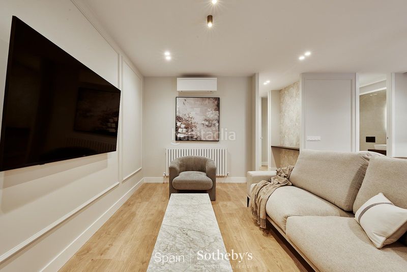 Foto ceeb3538-4215-4932-89be-87c95e855902. Apartament amb calefacció aparcament a Lista Madrid