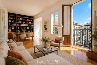 Apartament  Plaza de san miguel. Piso exterior en plaza de san miguel con magn�ficas vistas