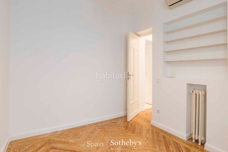 Foto 21922e68-5c6c-4bb0-b327-036269b82050. Apartament amb calefacció a Palacio Madrid
