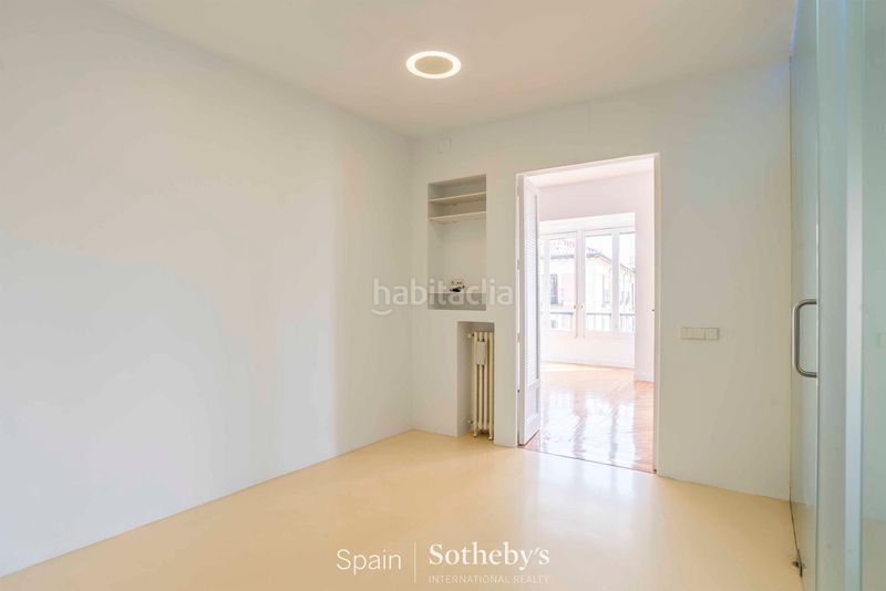 Foto 4b370a24-c4bd-475a-9d09-7bf7d46534c5. Apartament amb calefacció a Palacio Madrid