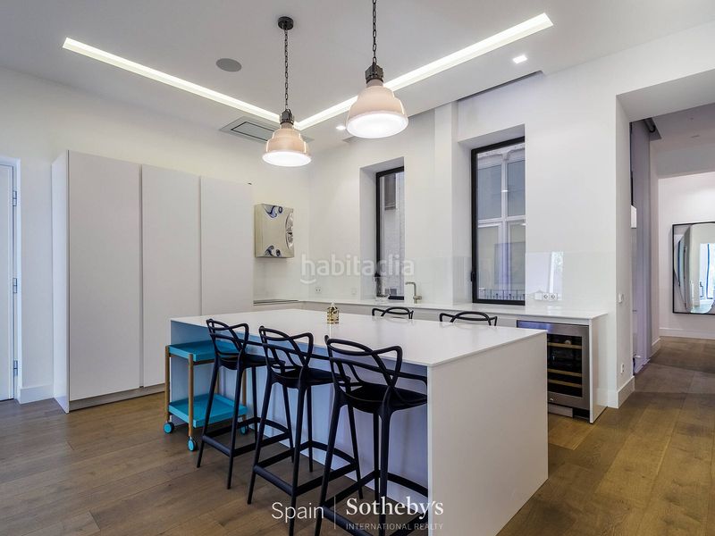 Foto d858c6c4-3ea7-4a64-bb89-50346cbef633. Apartament a El Viso Madrid
