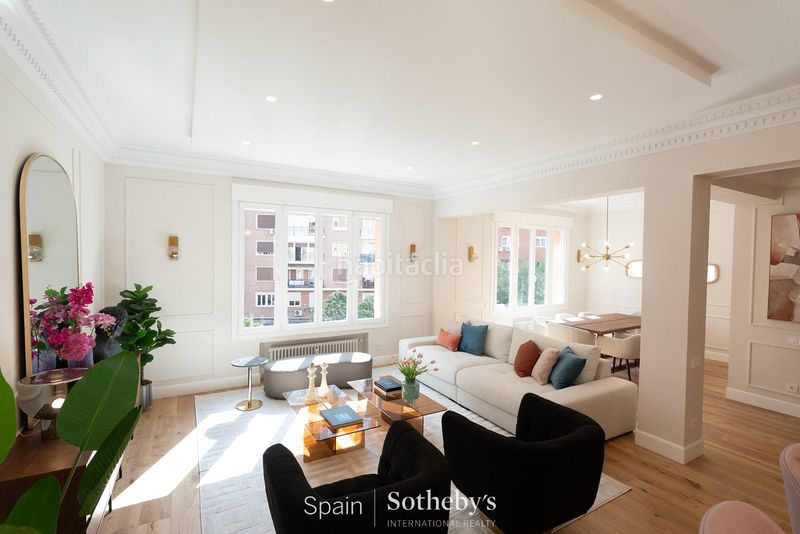 Foto 20d2ff2b-cc43-4bd4-82d0-53e296654999. Apartament a El Viso Madrid