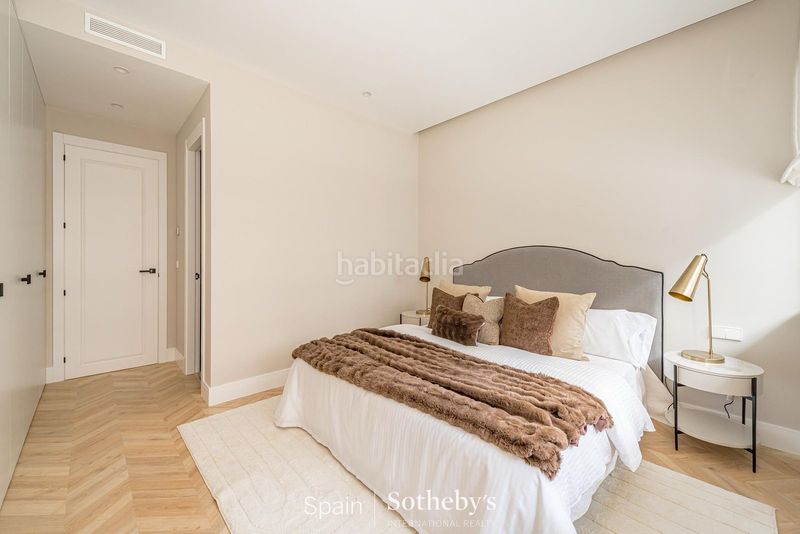 Foto d92822c7-214e-4a0a-81a3-aae93cf4ac52. Apartament amb calefacció aparcament a Castellana Madrid
