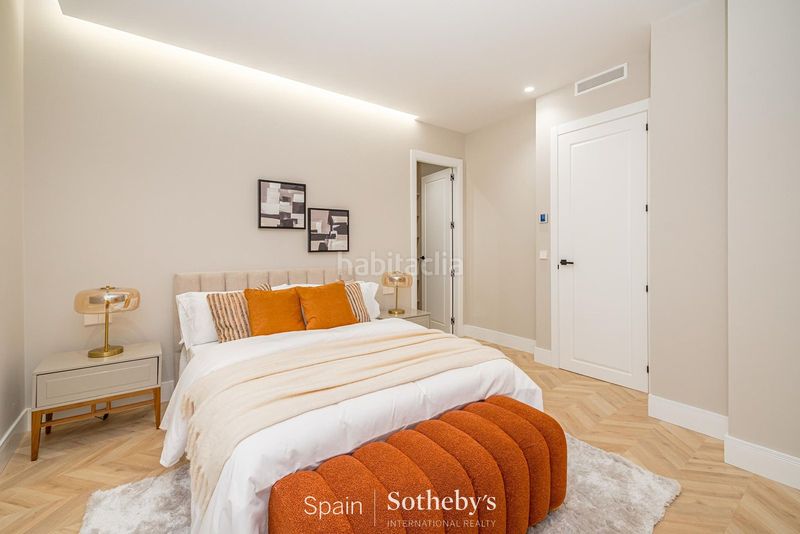 Foto e0db3647-7f83-4435-82f7-e277df48f660. Apartament amb calefacció aparcament a Castellana Madrid