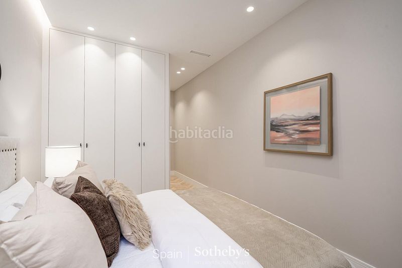 Foto 9bb26736-d2c0-4b01-9ffc-f104b281bcaa. Apartament amb calefacció aparcament a Almagro Madrid