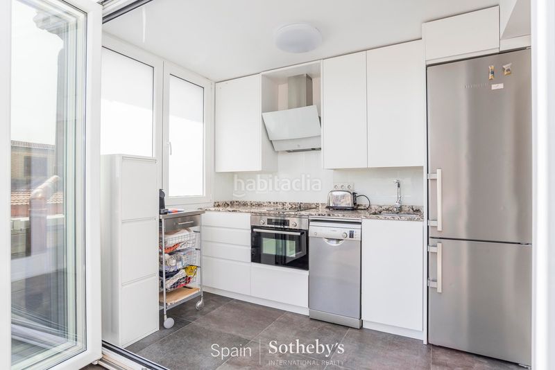 Foto 4e6a5900-3f11-4e2b-93ce-ce209ea6d128. Apartament amb calefacció aparcament a Guindalera Madrid