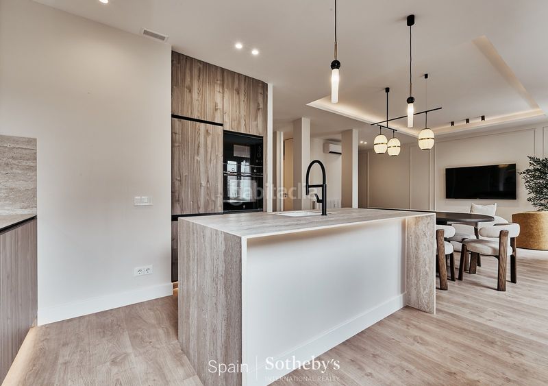 Foto b87bce12-1c60-4f39-8655-6bd4538d7fb1. Apartament amb calefacció a Goya Madrid
