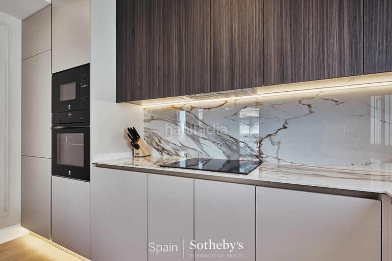 Foto a95b02f5-a8e3-437c-bde1-d8ade3c43527. Apartament amb calefacció a Castellana Madrid