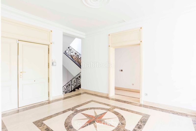 Foto d5822453-8cdf-47ed-a989-07538053d14f. Location maison avec chauffage parking dans La Florida - El Plantío Madrid