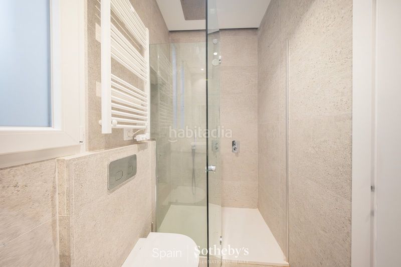 Foto a4df7626-7643-4bcc-887b-3193b1c6d3c9. Apartament amb calefacció a Castellana Madrid
