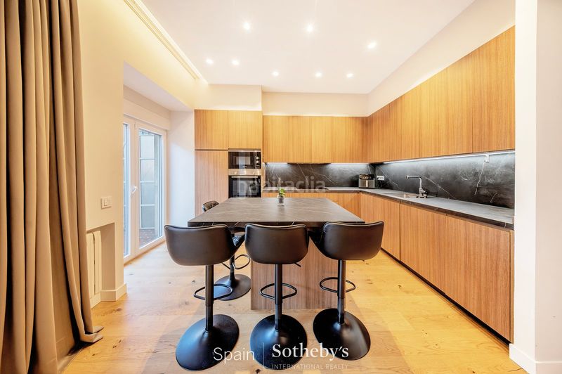 Foto b6342e29-0b26-4698-85b2-7320d83bcf6a. Apartament amb calefacció a Castellana Madrid