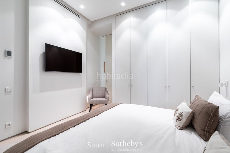 Foto 1a60d535-d058-4841-80d6-dad8a9eeac90. Apartament amb calefacció aparcament a Recoletos Madrid