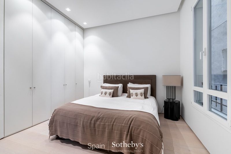 Foto d5f836d5-67af-4494-916a-15761dbca99c. Apartament amb calefacció aparcament a Recoletos Madrid