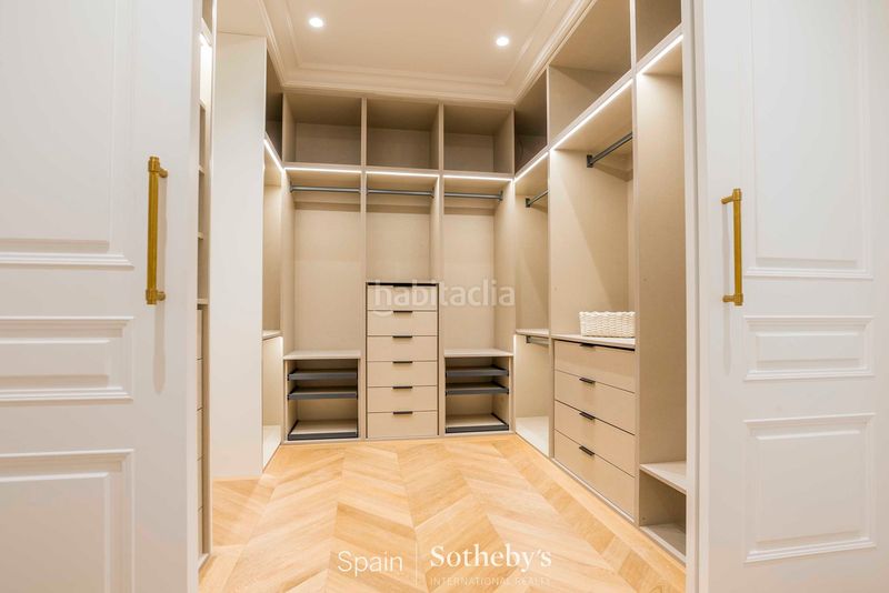 Foto 4d3d8063-d7be-4e82-8933-7dce5d31af19. Apartament amb calefacció aparcament a Cortes-Huertas Madrid