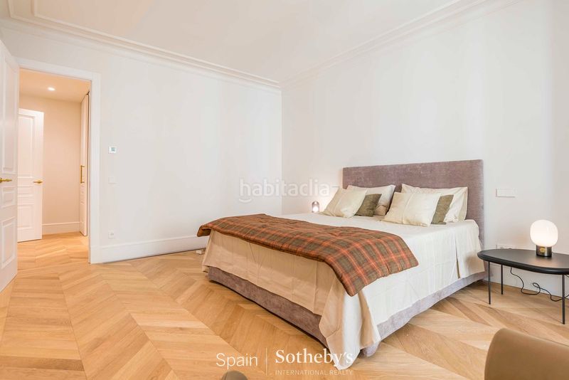 Foto 4d5dcbae-cc0f-49d2-9fba-d400c3b14661. Apartament amb calefacció aparcament a Cortes-Huertas Madrid