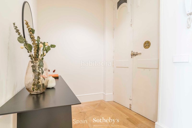 Foto e3b02991-428a-4470-a39d-3efd54a42813. Apartament amb calefacció aparcament a Cortes-Huertas Madrid
