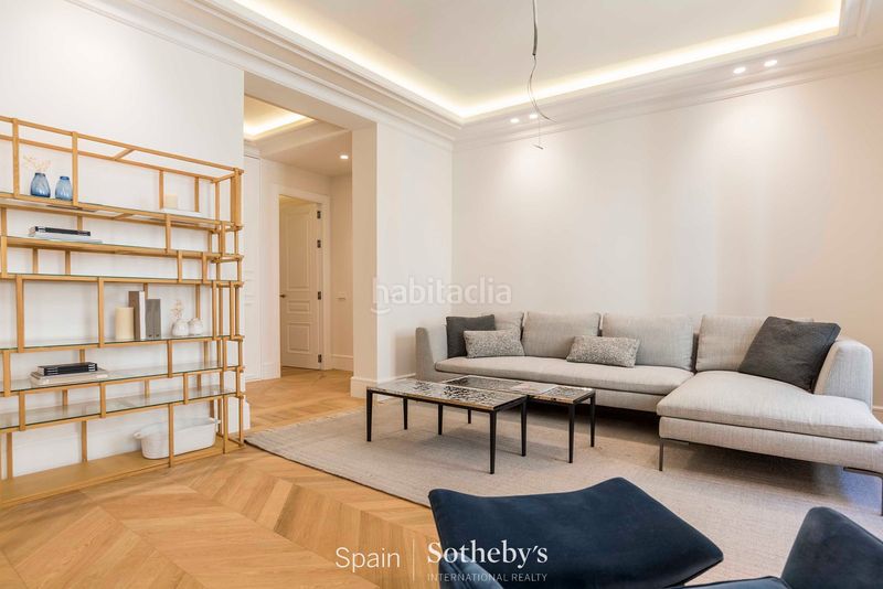 Foto 1cab326f-c386-4a91-a0b3-41d518136977. Apartament amb calefacció aparcament a Cortes-Huertas Madrid