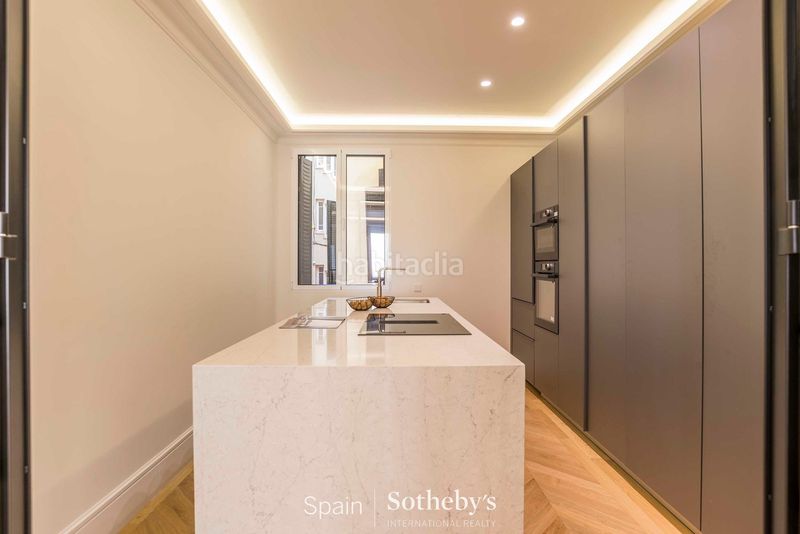 Foto a55ecae1-e097-4864-ad87-6bc53b540598. Apartament amb calefacció aparcament a Cortes-Huertas Madrid