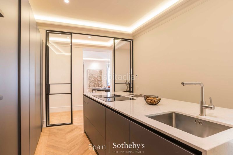 Foto a83d3bbc-cf3c-4635-a087-33d3e976b6e4. Apartament amb calefacció aparcament a Cortes-Huertas Madrid